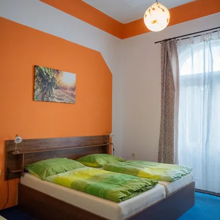 Club Otel 3*