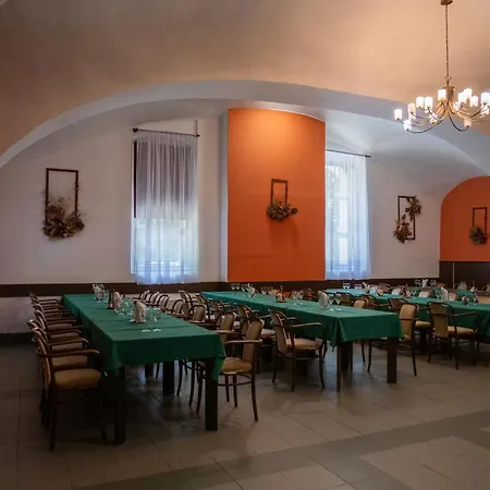 Otel Club Vranovská Ves