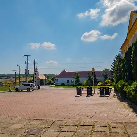 Club Otel Vranovská Ves