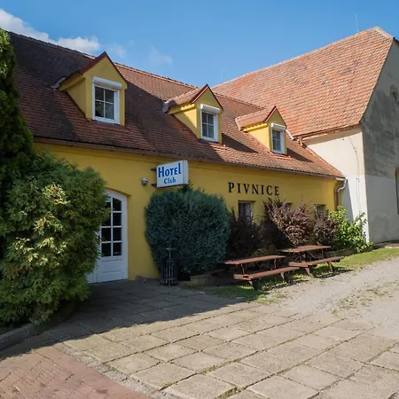 Otel Club Vranovská Ves