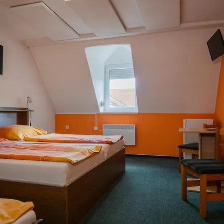 Otel Club