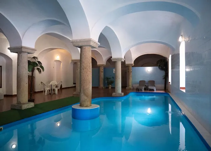 Club Hotell 3*